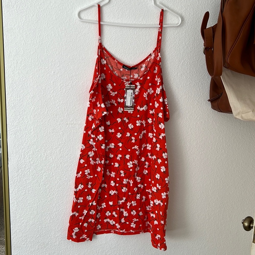 Floral shoulder strappy sundress